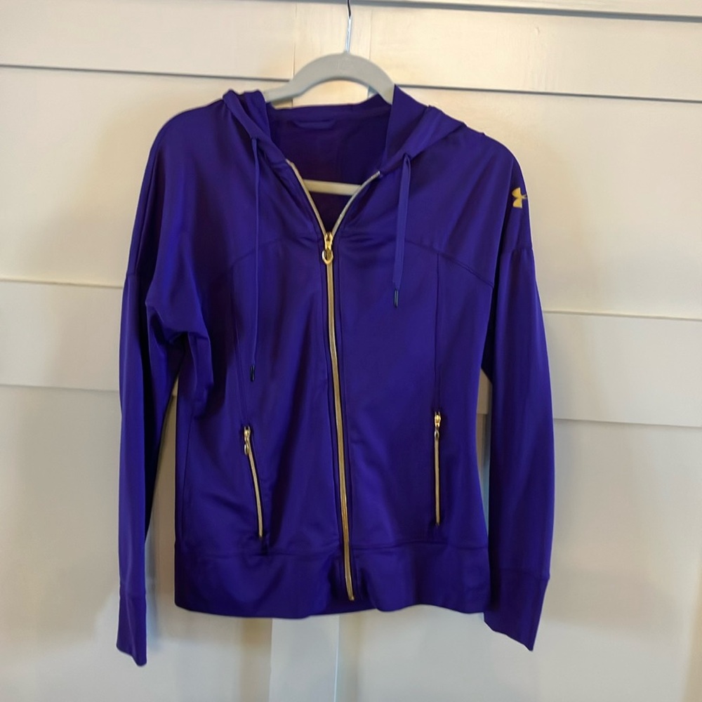 Under Armour performance hoodie (Small)
